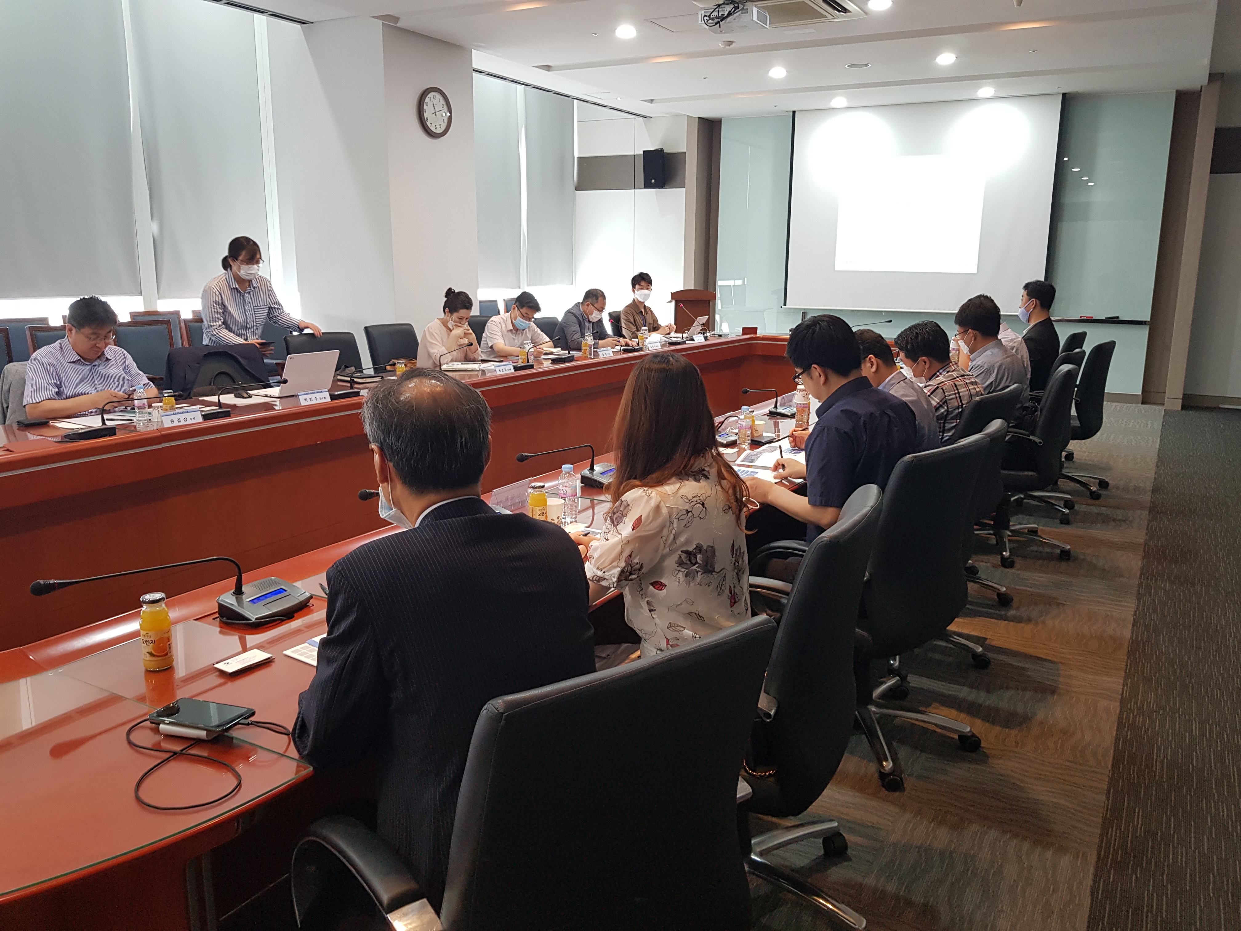 2020년 고·선·패 지원사업 제1차 뿌리분과위원회의 2번째 이미지